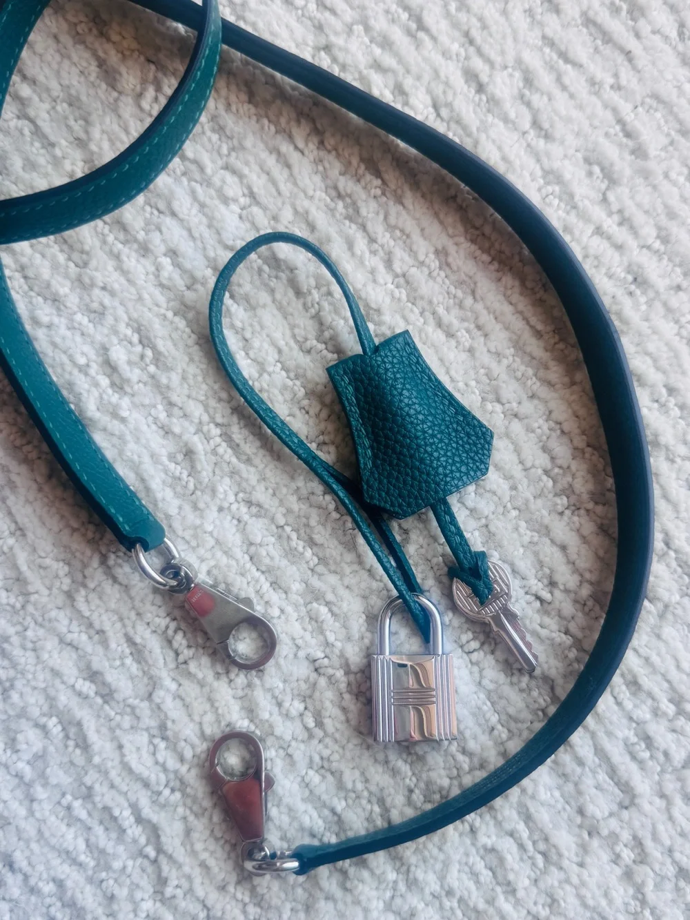 Hermes Kelly 32 Togo Leather Key Holder with white gold Padlock